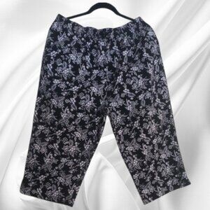 BonWorth Black and White Elastic Waist Floral Capris/Pants Size: L ~NWOT~